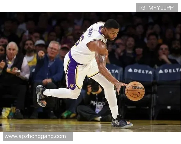 马库斯斯马特：从防守悍将到球队核心的蜕变之路