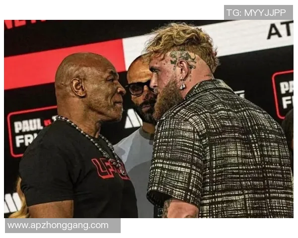 泰森与罗伊琼斯的巅峰对决引发虎扑网友热议与回忆